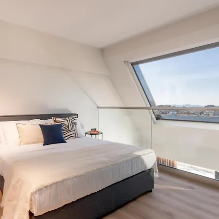 Exceptional Living Lofts By Upstreet *