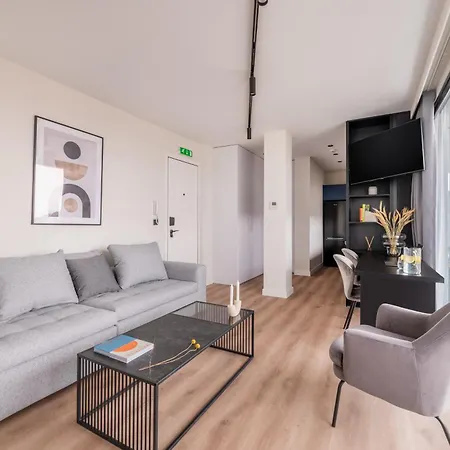 Apartment Exceptional Living Lofts By Upstreet *