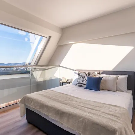 Exceptional Living Lofts By Upstreet *