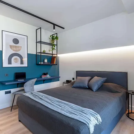 Exceptional Living Lofts By Upstreet